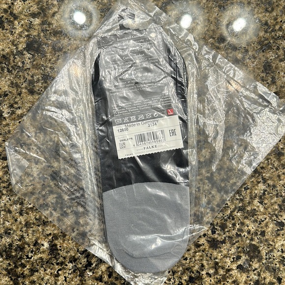 Men’s invisible(high cut) socks - Picture 3 of 4